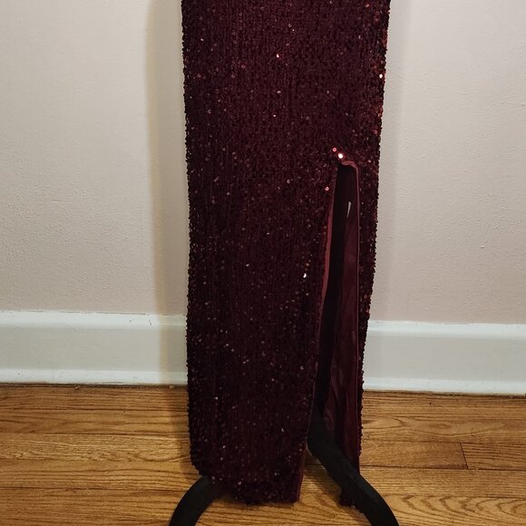 Simplee Deep Red Floor Length Fitted Sequin Dress With Slit Size XL - Picture 7 of 9